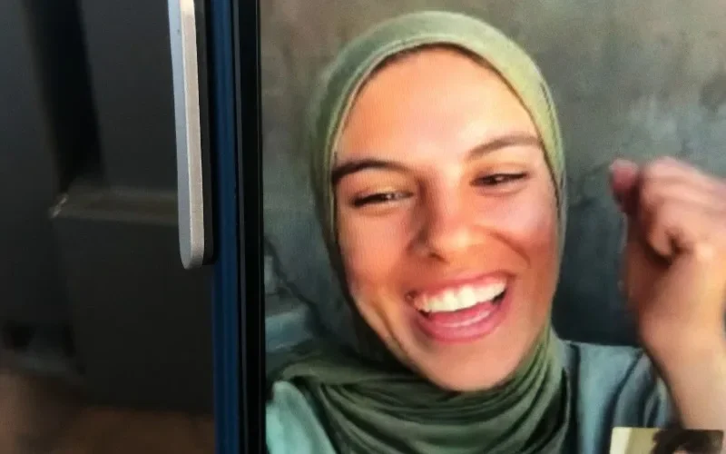 Put Your Soul on Your Hand and Walk Parents Guide